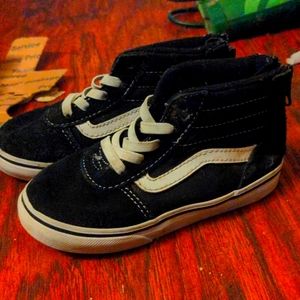 Toddler size 8c Vans